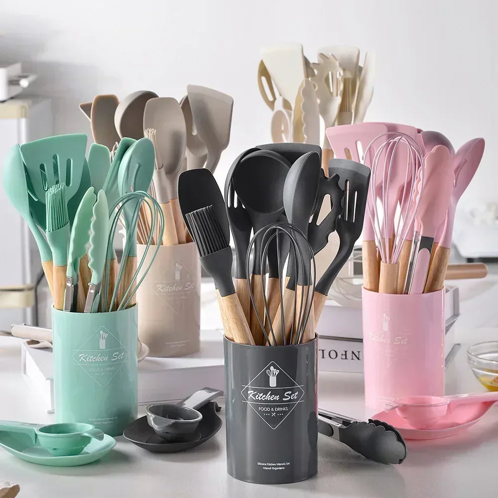 12-Piece Silicone & Wood Cooking Utensils Set | Juego de 12 Utensilios de Cocina de Silicona y Madera
