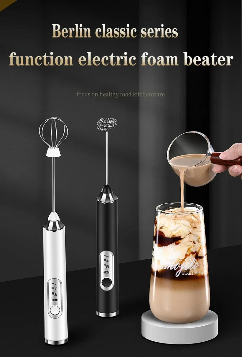 Electric Milk Frother – Stainless Steel, USB Rechargeable, 3 Speeds | Espumador de leche eléctrico de acero inoxidable – Recargable por USB, 3 velocidades.